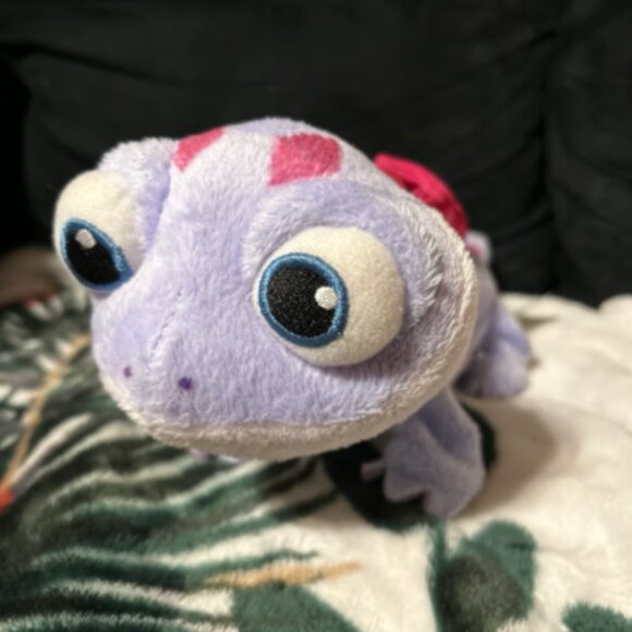 Works! Walk and Glow Plush Bruni Frozen II - Picture 1 of 4